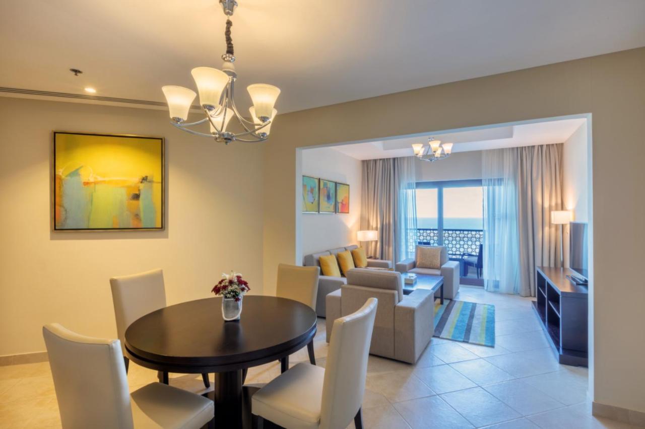 Al Bahar Hotel & Resort Füceyre Dış mekan fotoğraf A suite at the Jumeirah Beach Hotel